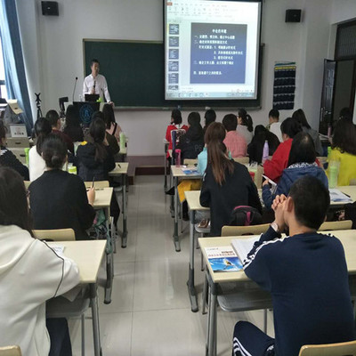 內蒙古成公教育咨詢 點亮職業理想，助力公職夢想